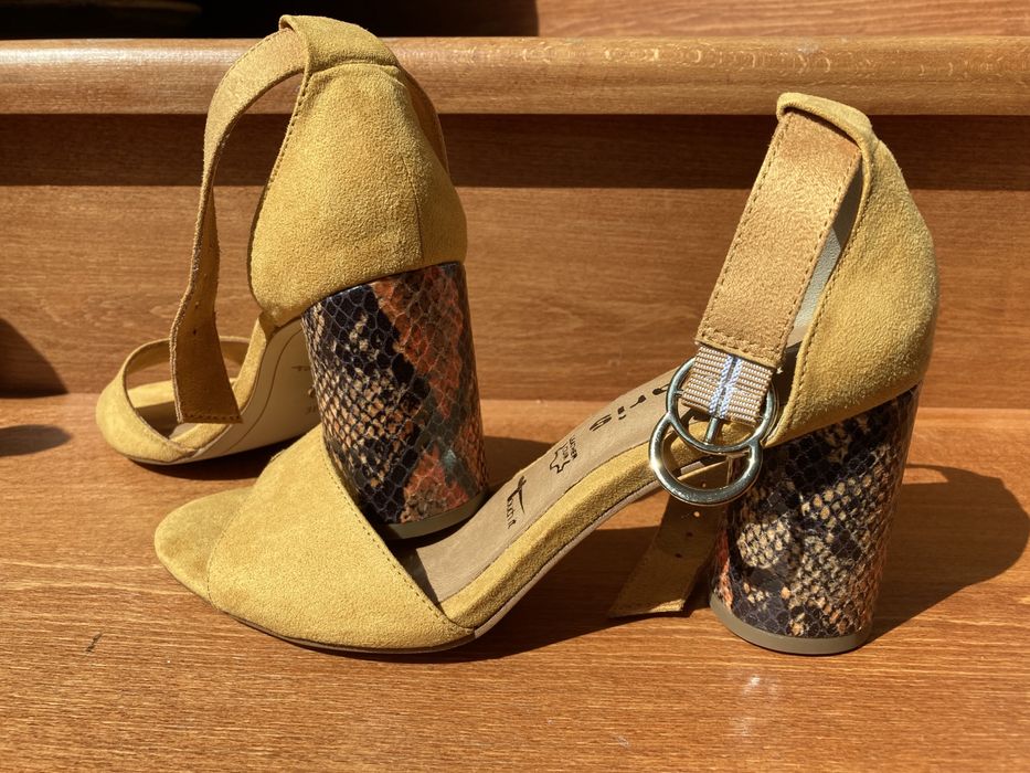 Сандали на ток Tamaris