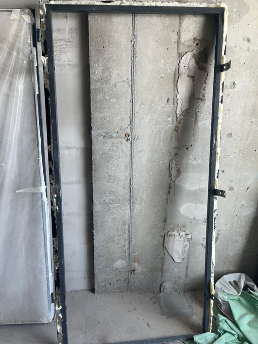 Входная дверь железная