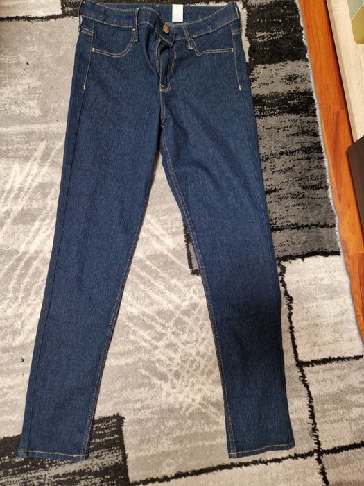 Blugi draguti ,material bun