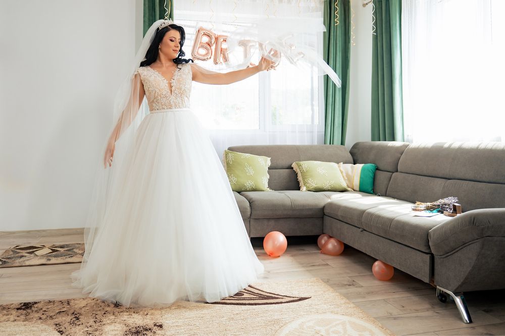 Vand rochie de mireasa