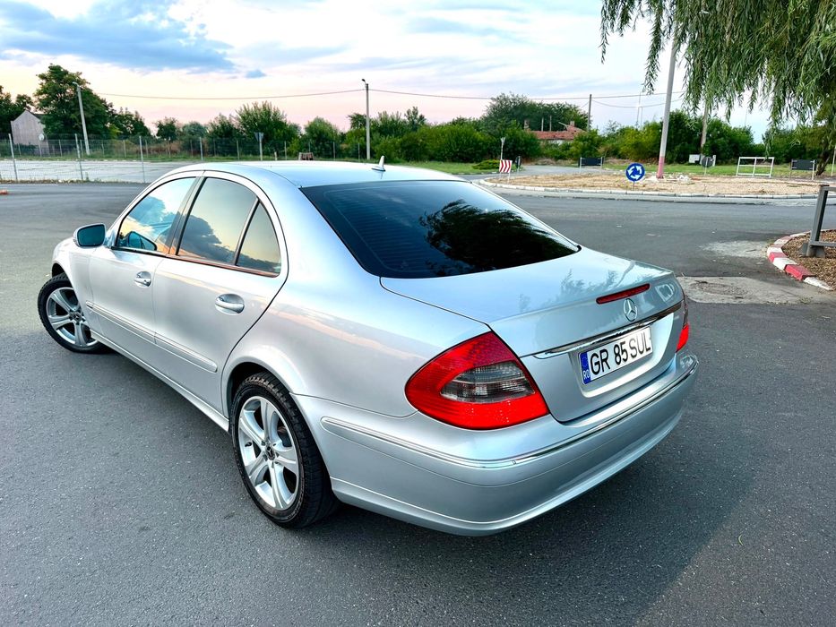 Mercedes E220d-170cp-Automat