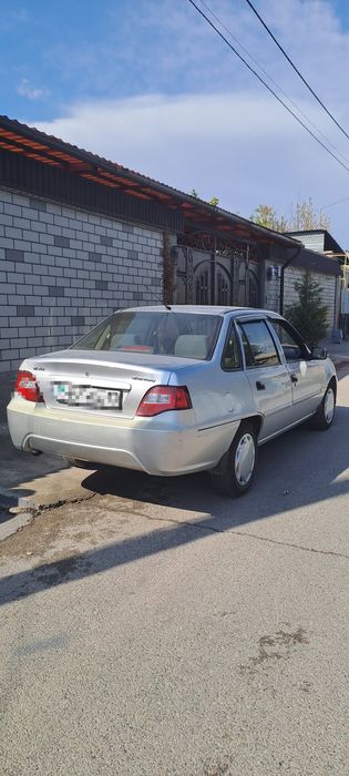 НЕКСИЯ автомобиль