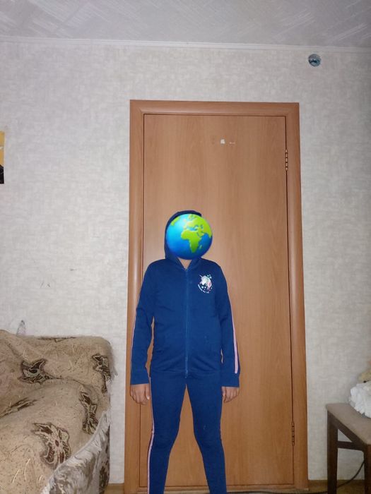 Спортивный костюм на девочку