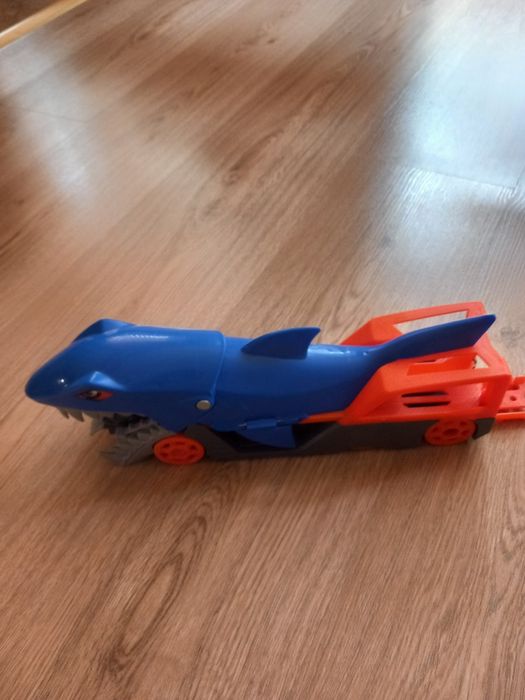 Hot wheels играчки