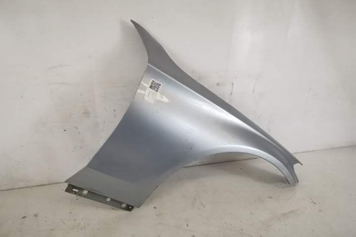 Оригинален Десен Преден Калник / Desen Preden Kalnik Mercedes-Benz C-C