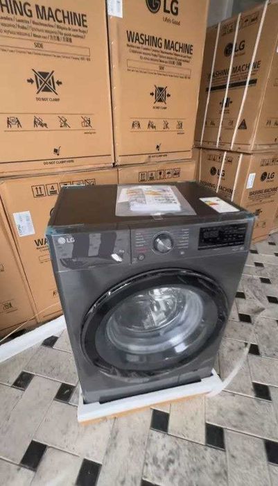 LG Стиральная машина  гарантия 3 года +10 лет мотор