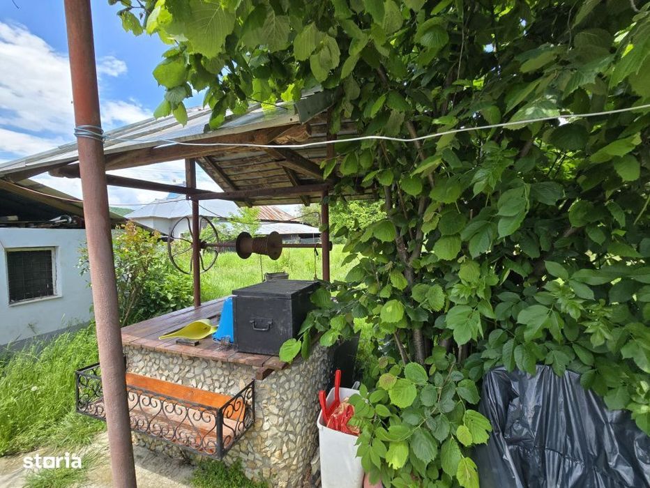 Casa Stroesti, teren = 3450 mp