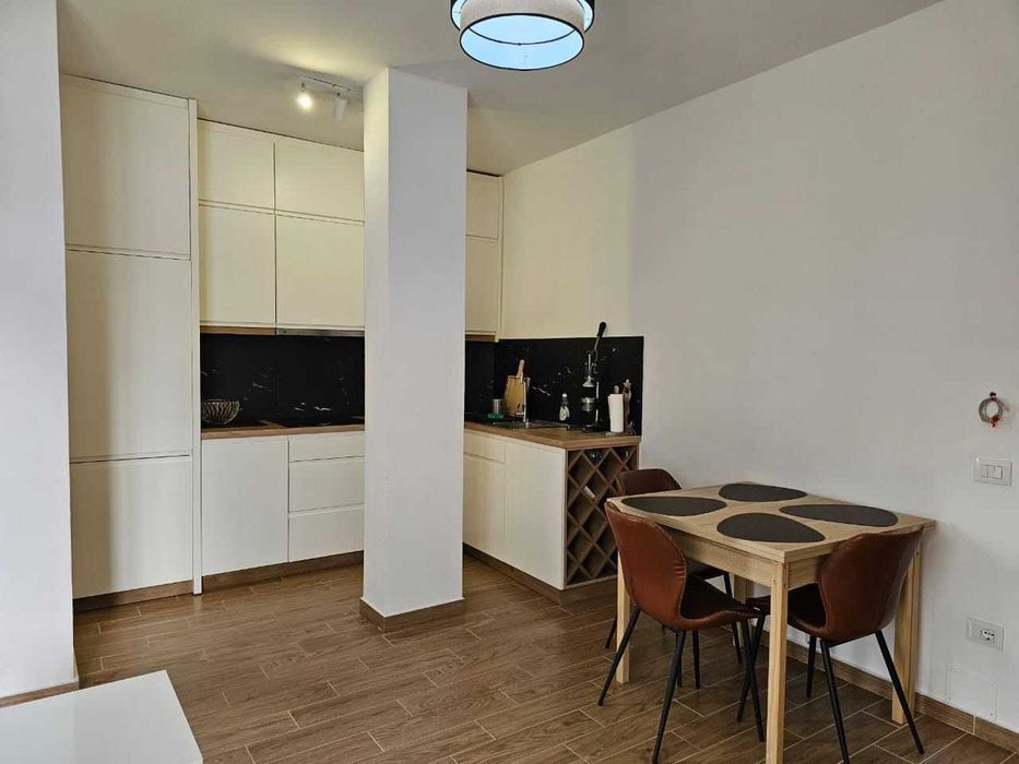 Продава се Двустаен апартамент в София, Витоша - 65 кв.м за 2077 €/кв.м - Снимка #3