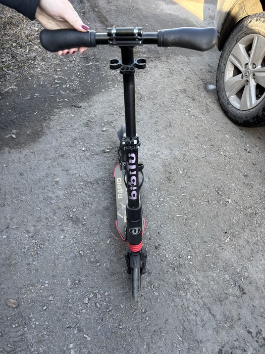Продам самокат в хорошем состоянии