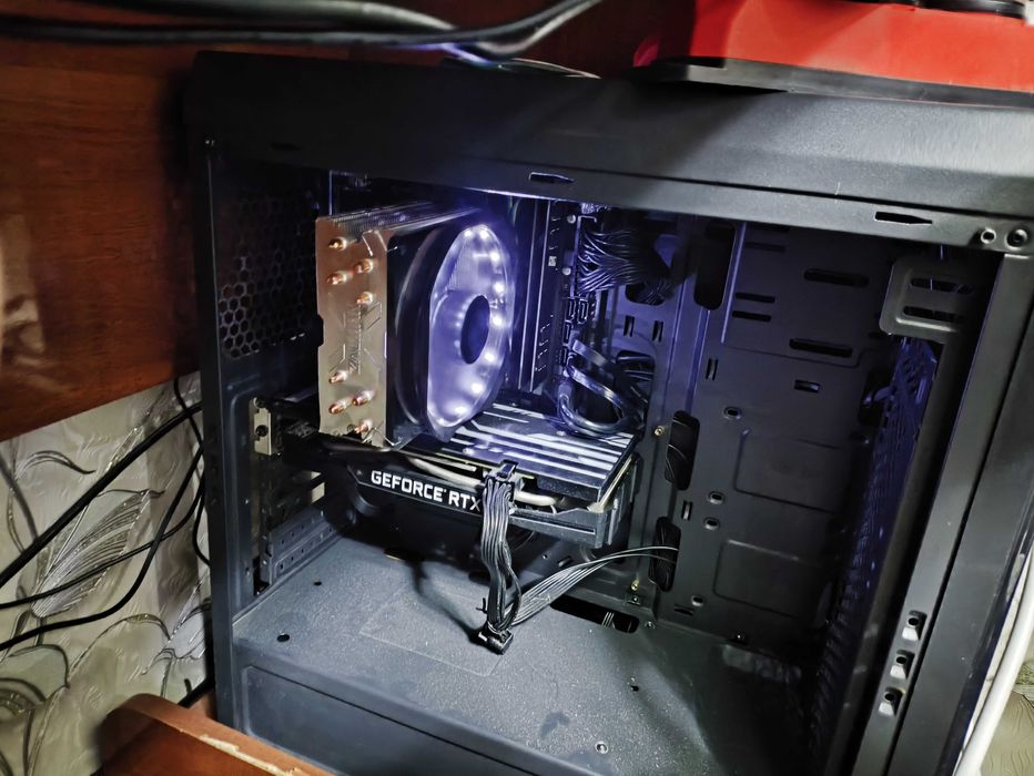 Стационарный компьютер