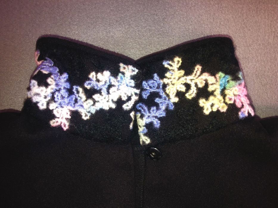 Jacheta Neagra cu accente florale