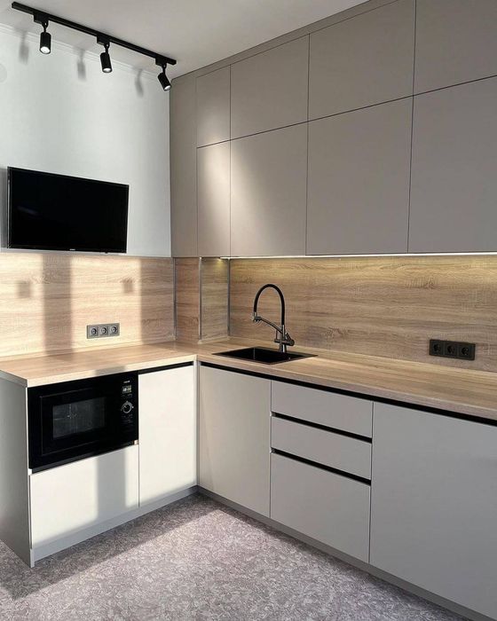 Кухни  на  заказ.