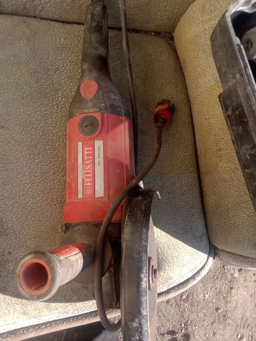 Продам електро инструменты