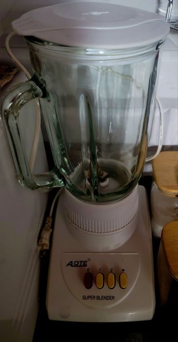 Продам блендр super blender в идеальном состоянии