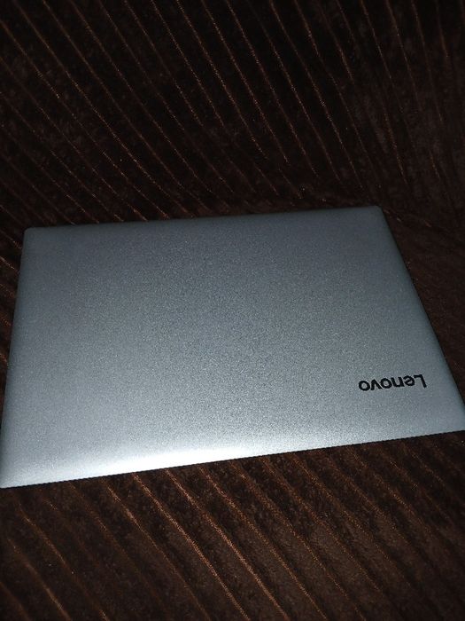Noutbuk Lenovo yangi