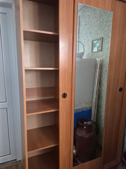 Продается купейный шкаф