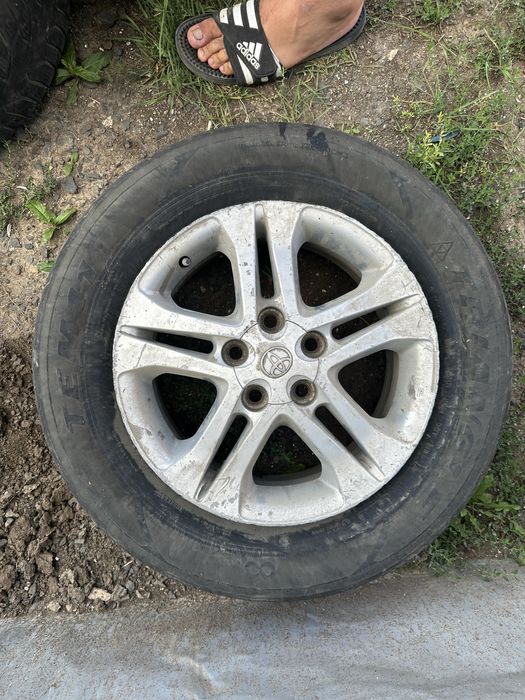 Продам колесо  тойотага келеды
