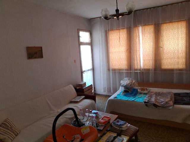 Продава се Тристаен апартамент в Търговище, Център - 77 кв.м за 1093 €/кв.м - Снимка #3