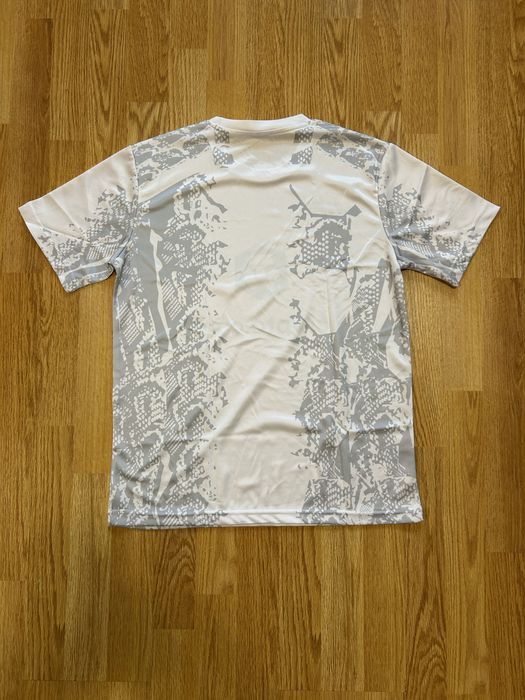 Тениски на UFC и Venum M и L размери