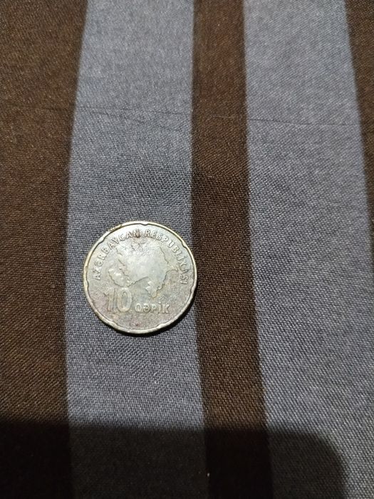 Продам монетку Азербайджан