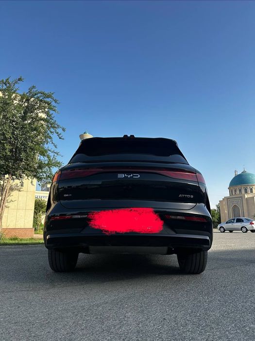 BYD ATTO 8 sotiladiii