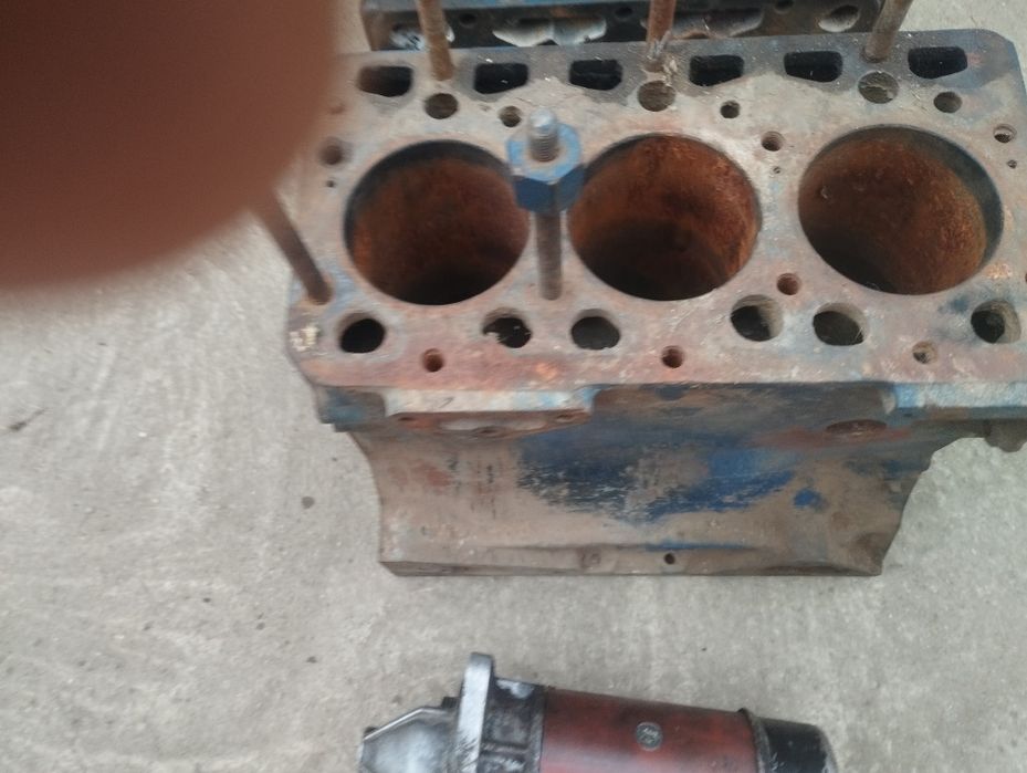 Bloc motor + chiulasa+electromotor+cilindru danfus