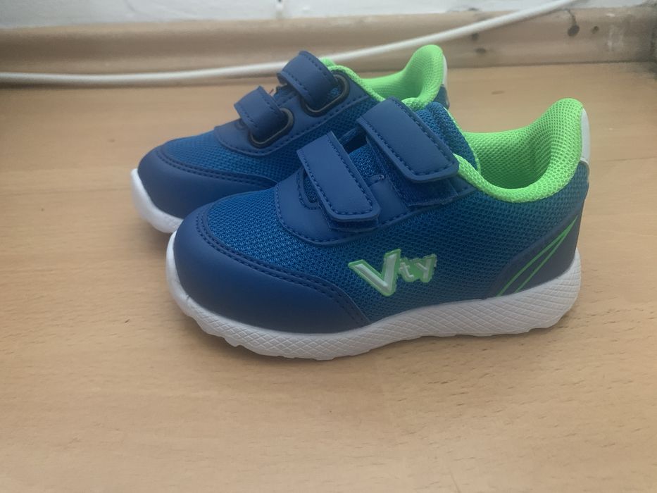 Adidasi noi Vty pentru bebelusi