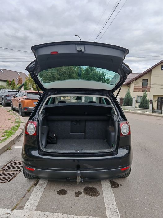 Vând Golf 5 Plus diesel