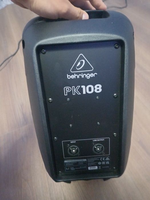 Vând sau schimb amplificator cu boxă