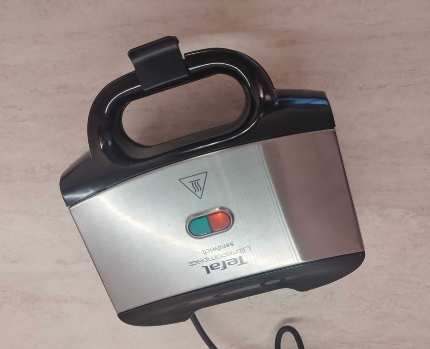 Сандвич тостер Tefal SM155233, 700 W, Черен/Сребрист