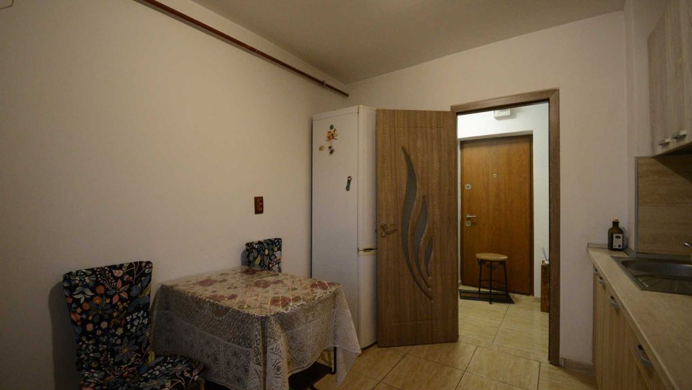Apartament 2 camere, zona Nord, Catedrala Sf. Petru și Pavel, centrala proprie, propietar
