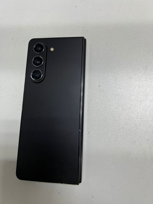 Самсунг z fold5 12/256gb