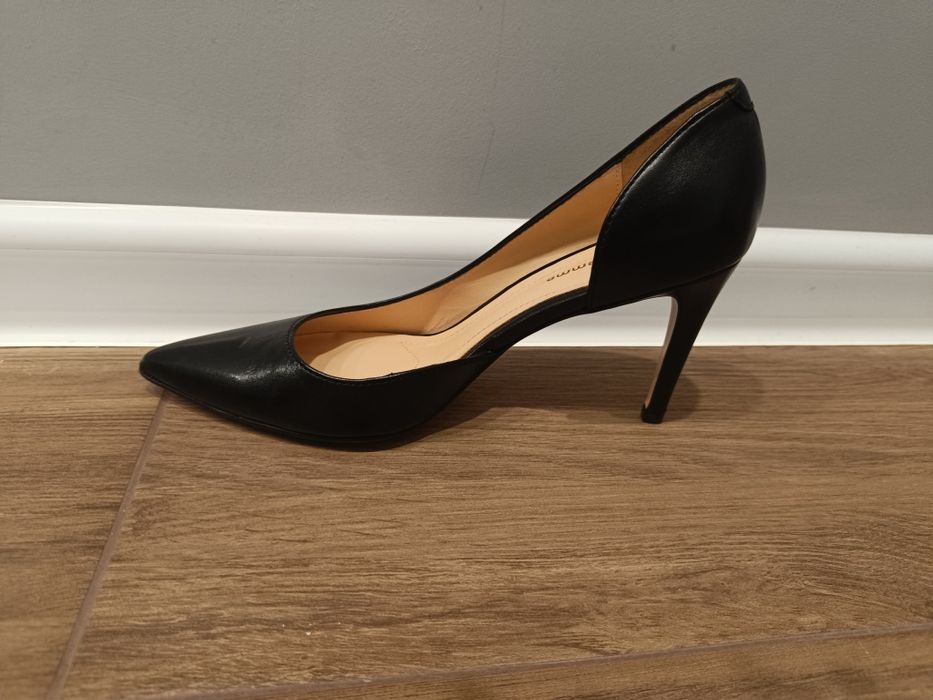 Дамски обувки на токчета 38 номер, естествена кожа