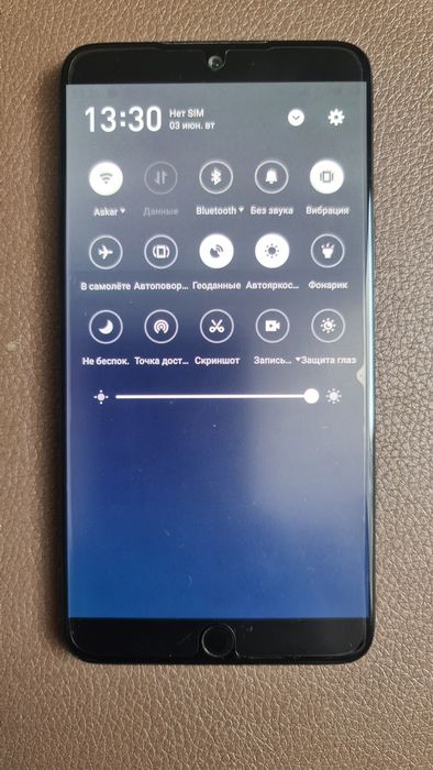 Продам смартфон мейзу 15 глобальная