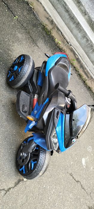 De vânzare motocicleta electrica copii