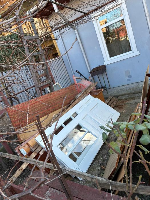 Ridicăm moloz defrișări Ridic orice tip de deseuri din gospodarii si d