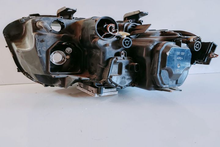 Far xenon  dreapta, fara droser  15621000RE BMW Seria 7 E65/E66 seria