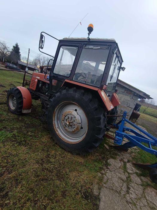 Продавам трактор Беларус 952