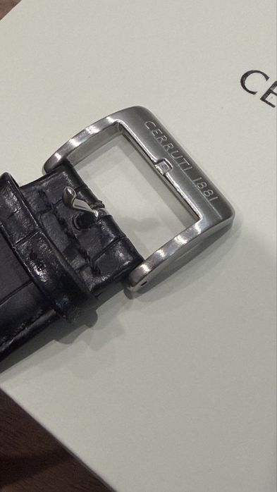 Cerruti часы мужские