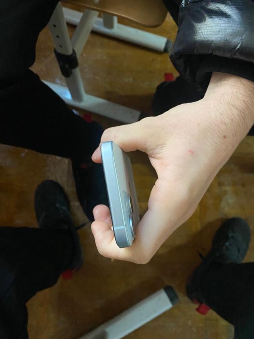Iphone 15  complet functional