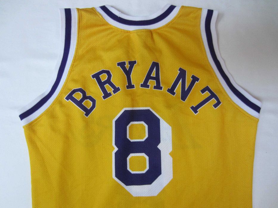 Maiou baschet Kobe BRYANT, NBA Lakers, masura 116 ( 5-6ani), Champion, stare f.buna