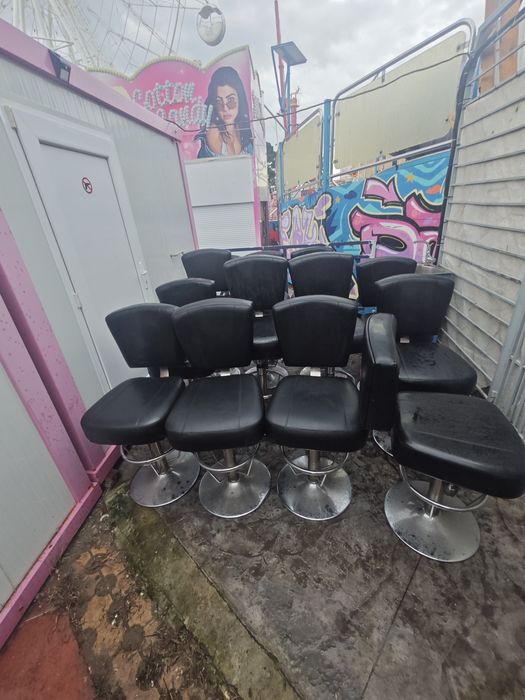 Високи столове за зала