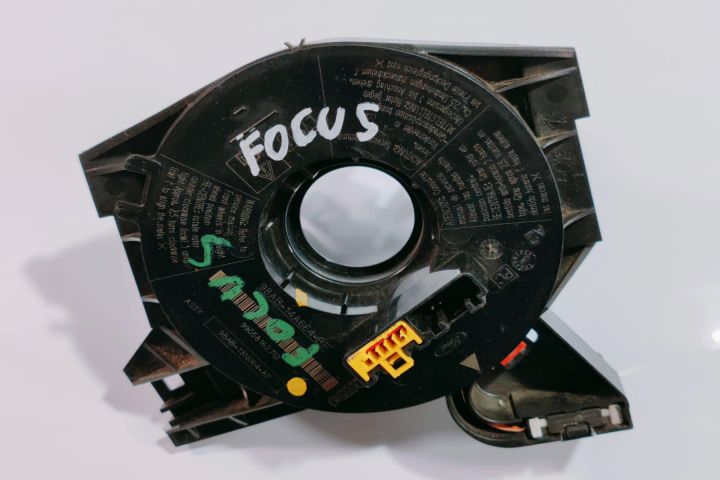 Spira Volan  98AB13N064AF Ford Focus prima generatie