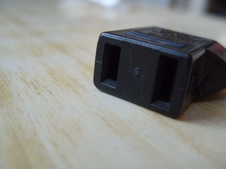 Мрежов адаптер от US (американски) към EU (европейски)