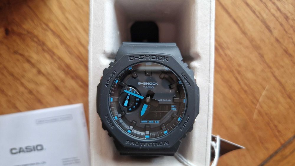 Часовник G-Shock GA2100-1A2ER