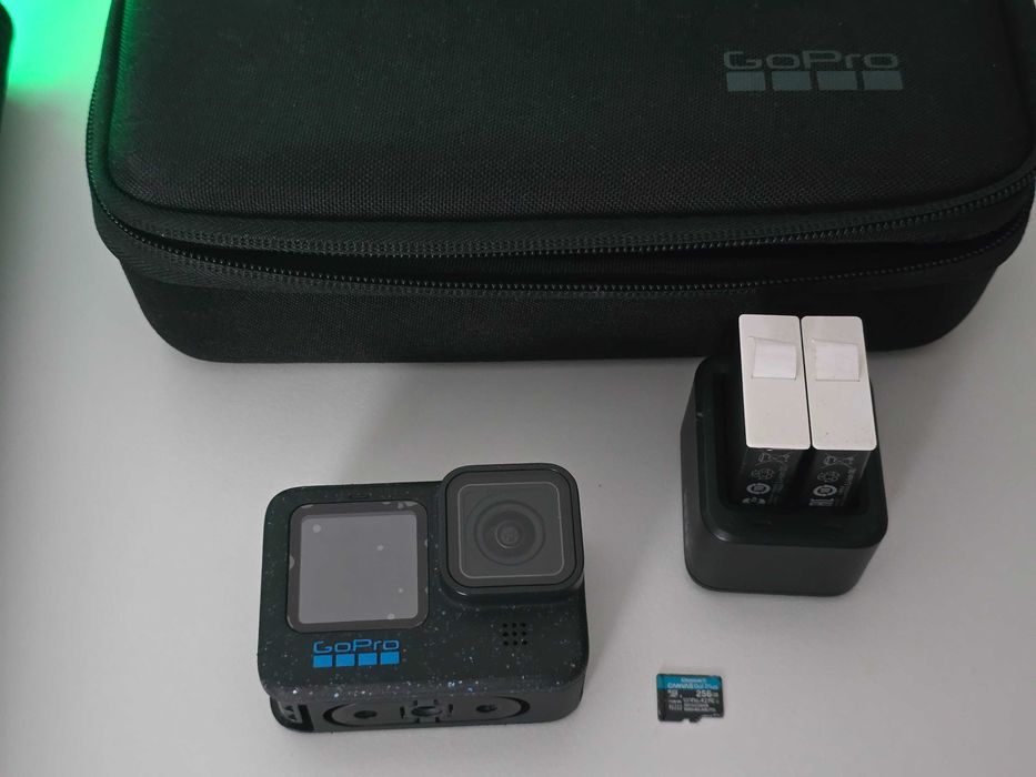 Gopro hero 12 black + card 256gb + Filtre ND + 14 prinderi + 2 baterii