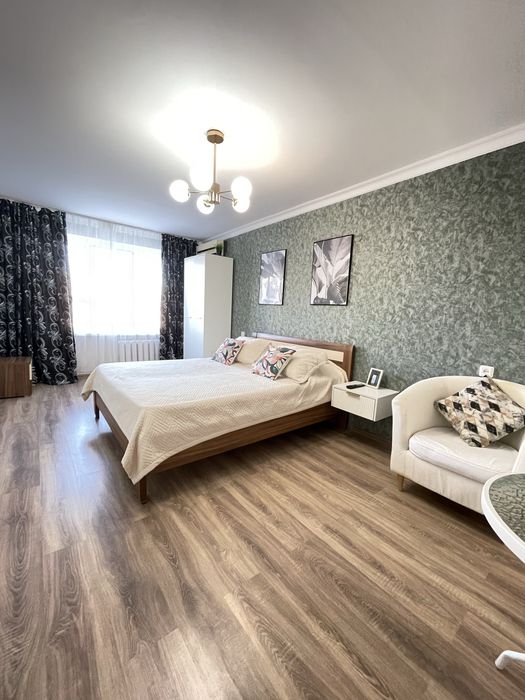 Квартира по Азаттык посуточно