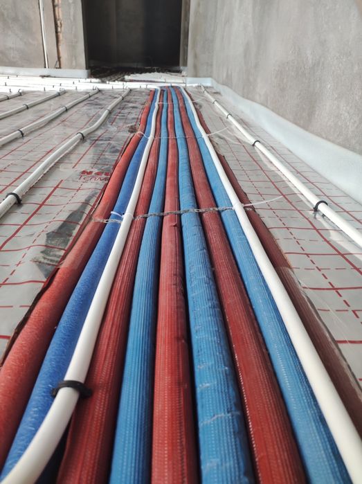 Santexnik Topliy pol