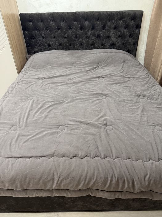 Продам спальный гарнитур 500000