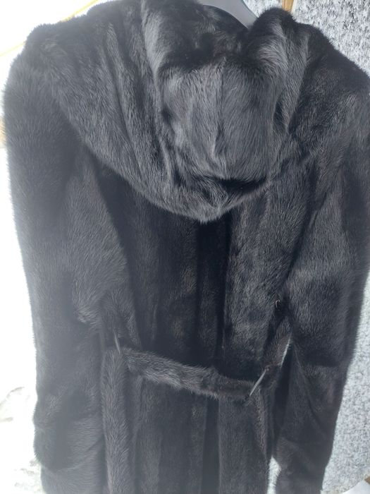 Шуба норковая с капюшеном